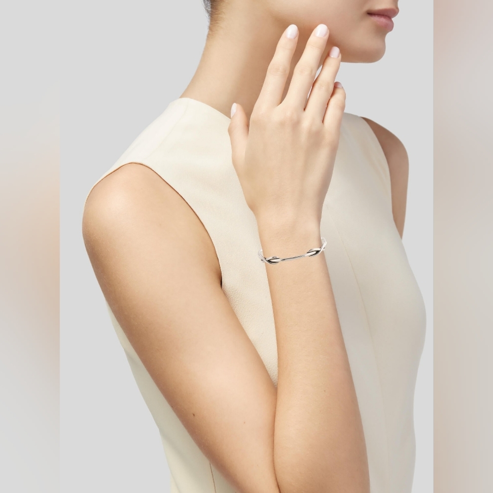 Tiffany & Co. Double Infinity Cuff Bracelet Small Wrist